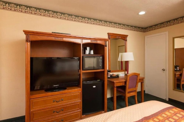 Geary Parkway Motel image 9